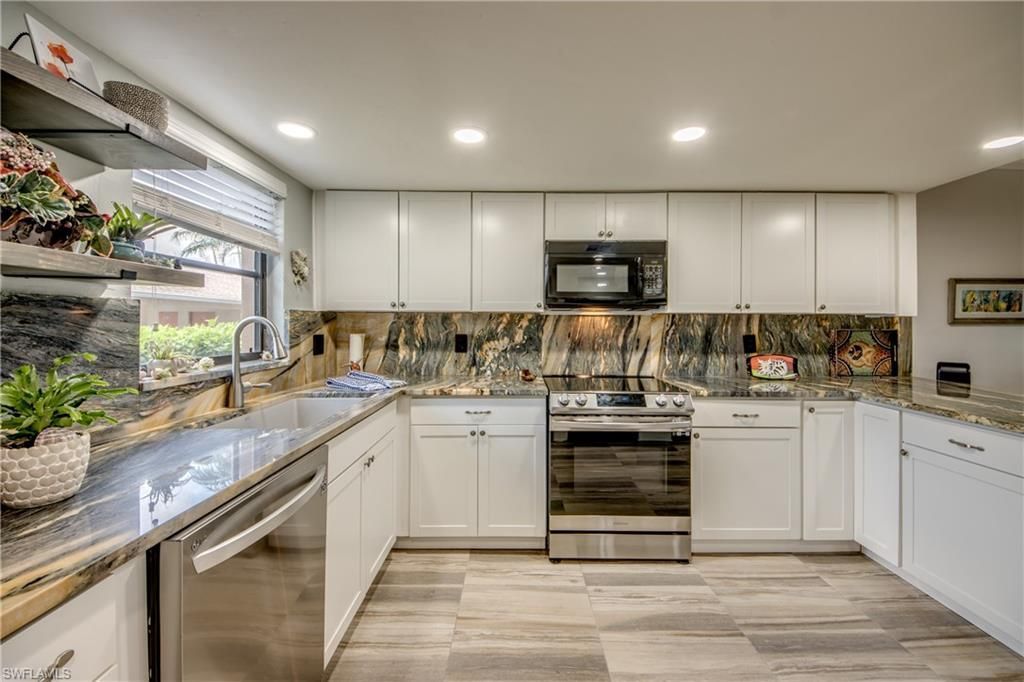 15350 Moonraker Ct , Unit 303, North Fort Myers, FL 33917 Photo