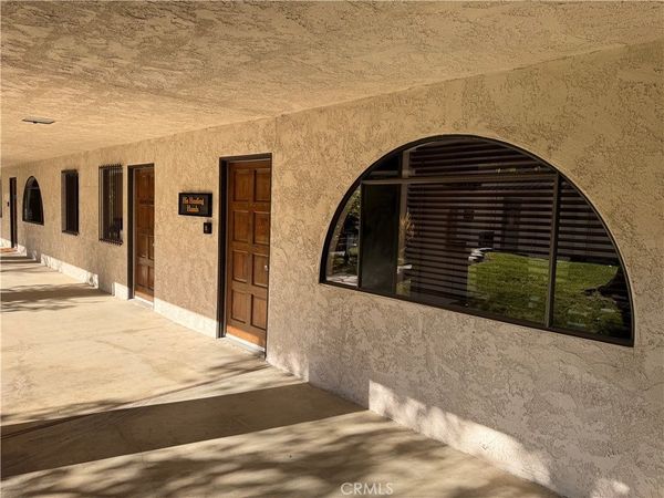 1050 Las Tablas Road, Unit 5, Templeton, CA 93465