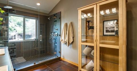 12391 Stockholm Way, Truckee, CA 96161 Photo