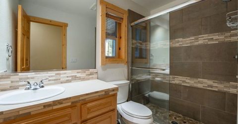 12391 Stockholm Way, Truckee, CA 96161 Photo