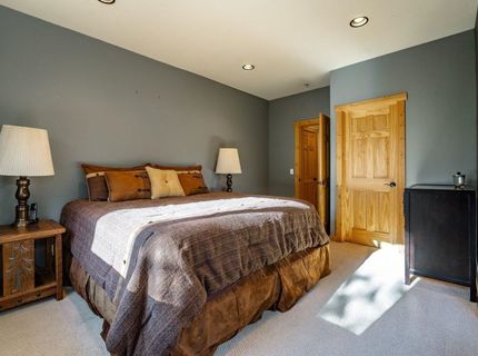 12391 Stockholm Way, Truckee, CA 96161 Photo