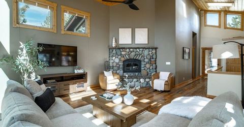 12391 Stockholm Way, Truckee, CA 96161 Photo