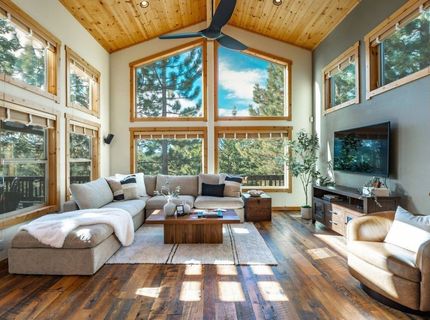 12391 Stockholm Way, Truckee, CA 96161 Photo