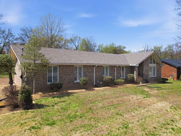 4016 Port Victoria Ct, Hermitage, TN 37076