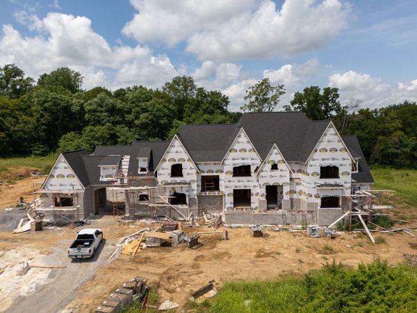 7019 Belcastle Ln, College Grove, TN 37046
