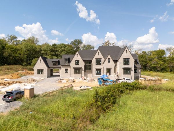 7019 Belcastle Ln, College Grove, TN 37046