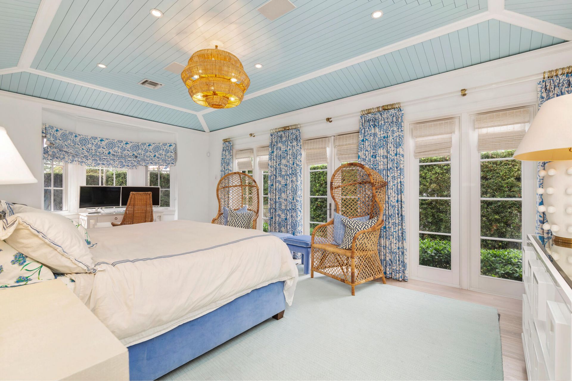 417 Seaview Avenue, Palm Beach, FL 33480 Photo