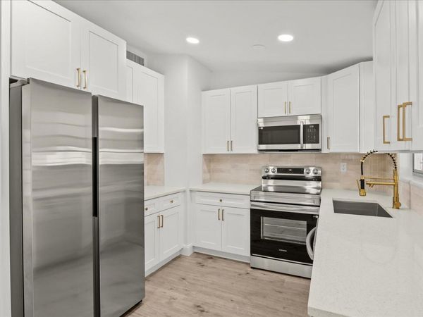 555 SE Airoso Boulevard, Port St. Lucie, FL 34983