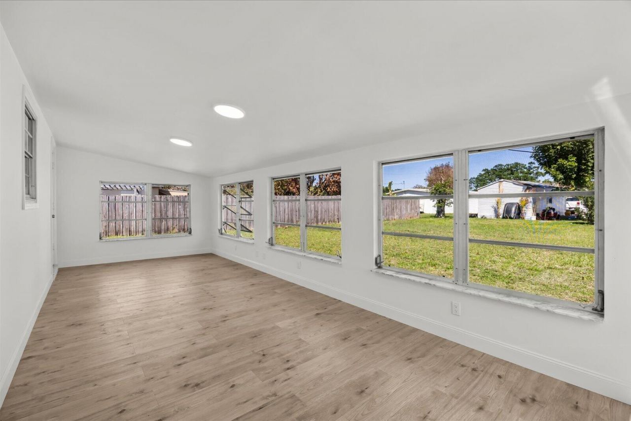 555 SE Airoso Boulevard, Port Saint Lucie, FL 34983 Photo