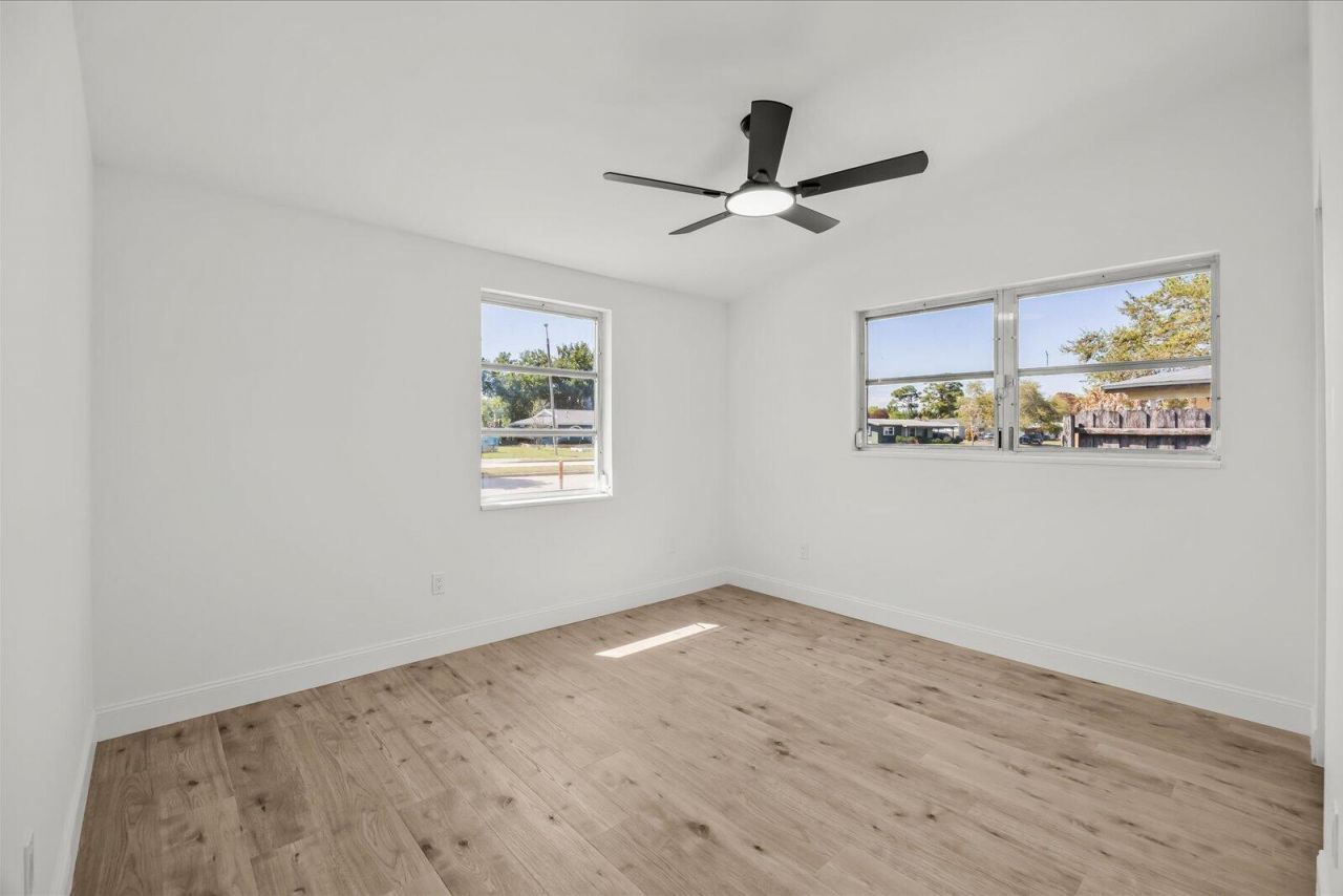 555 SE Airoso Boulevard, Port Saint Lucie, FL 34983 Photo