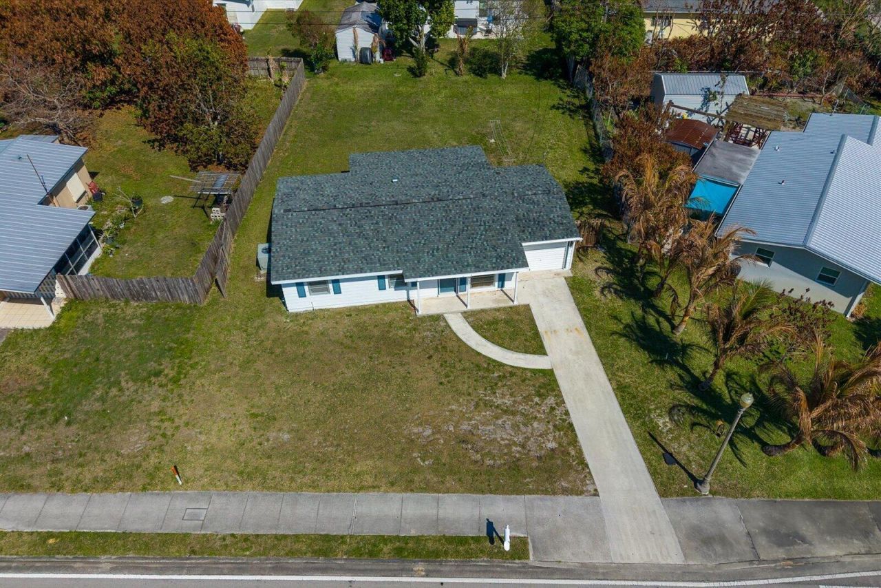 555 SE Airoso Boulevard, Port Saint Lucie, FL 34983 Photo