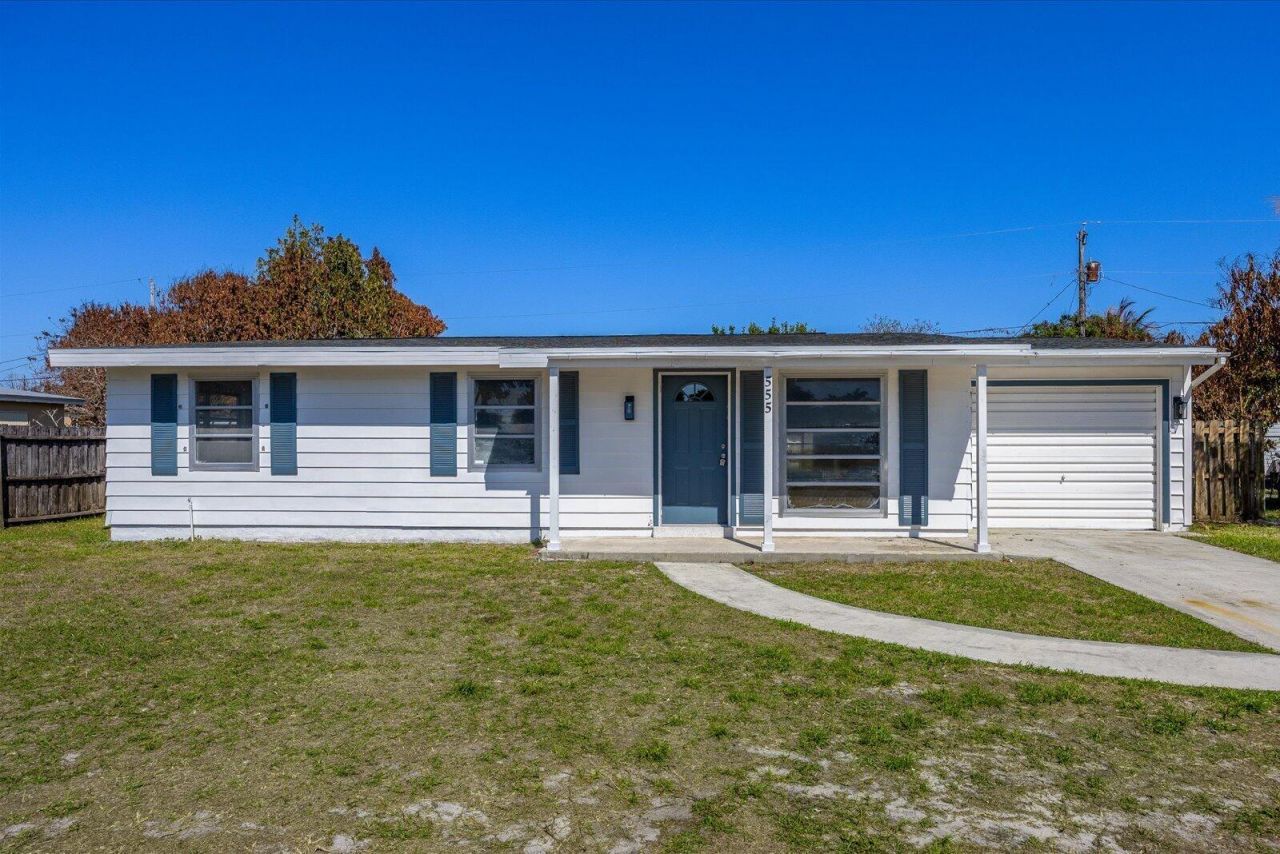 555 SE Airoso Boulevard, Port Saint Lucie, FL 34983 Photo