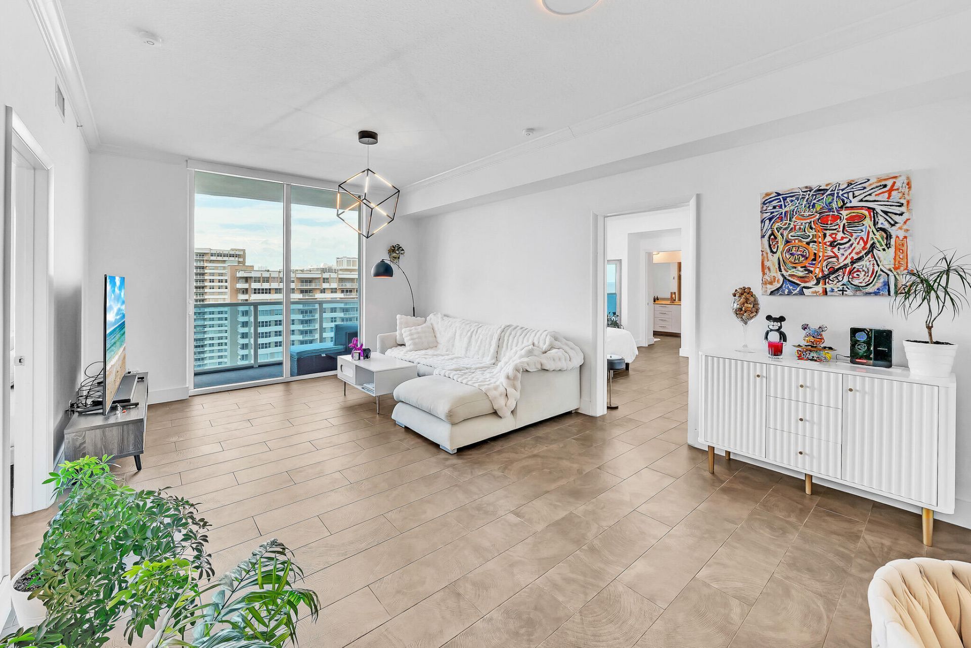 1945 S Ocean Drive, Unit 1803, Hallandale Beach, FL 33009 Photo