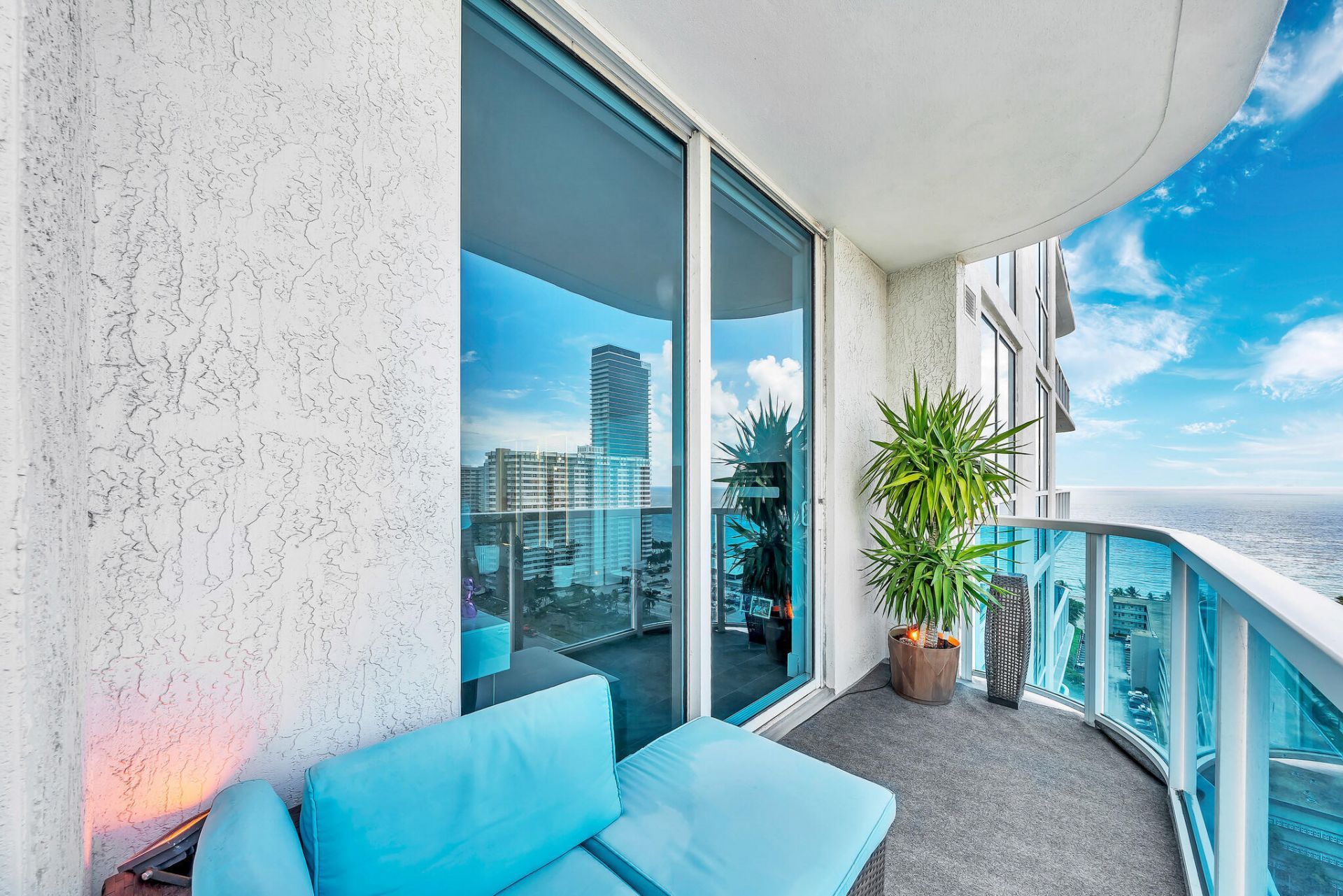1945 S Ocean Drive, Unit 1803, Hallandale Beach, FL 33009 Photo