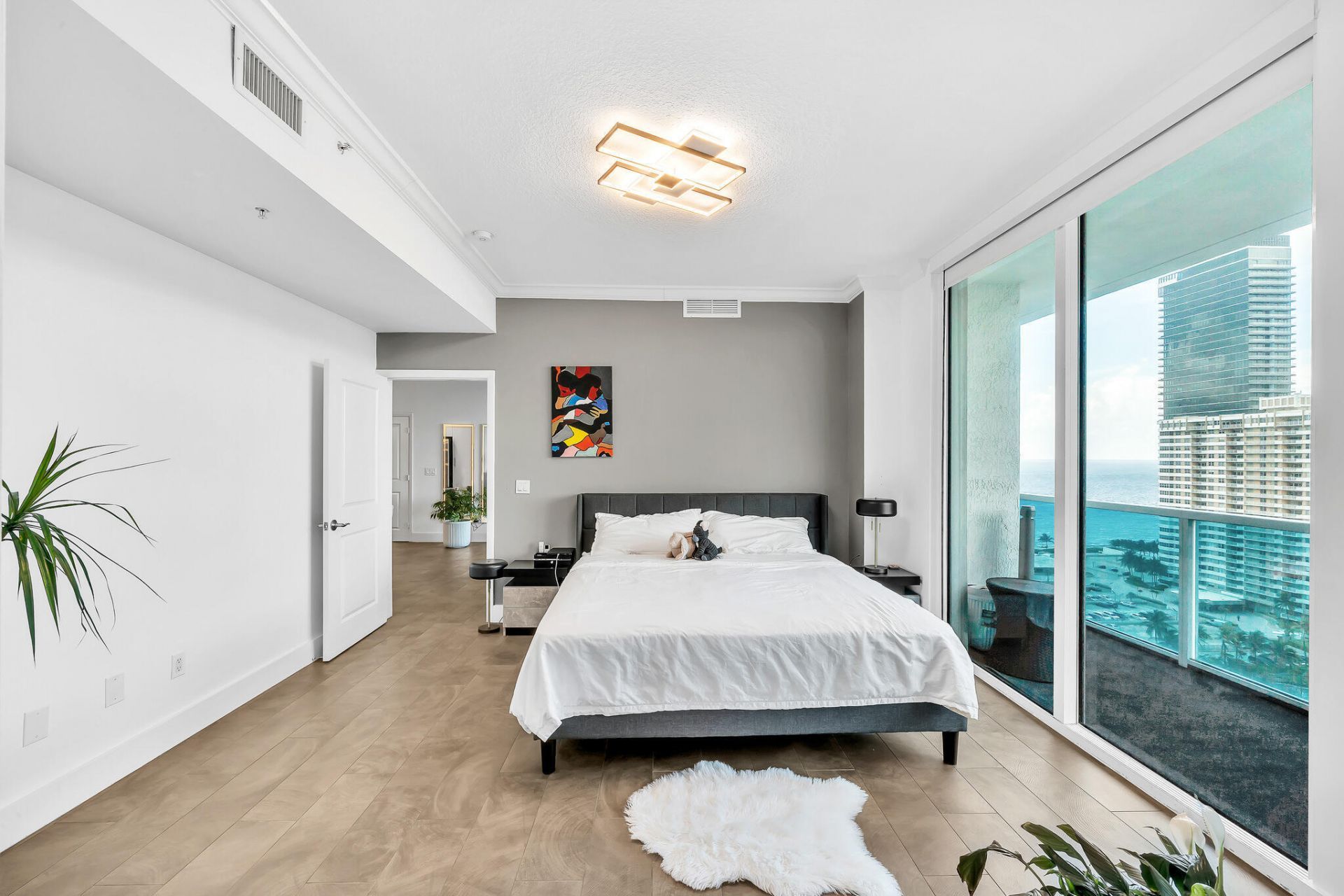 1945 S Ocean Drive, Unit 1803, Hallandale Beach, FL 33009 Photo