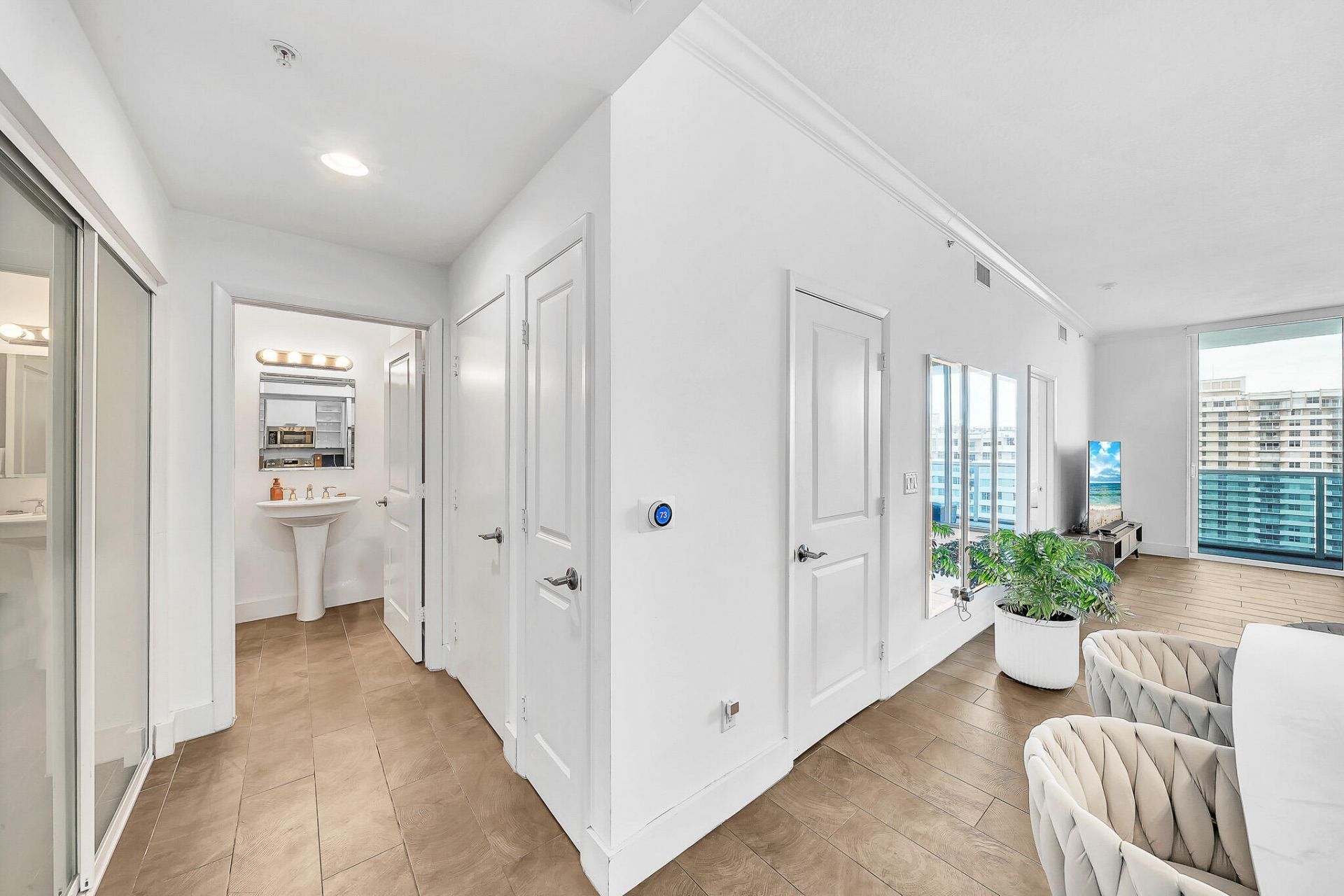 1945 S Ocean Drive, Unit 1803, Hallandale Beach, FL 33009 Photo