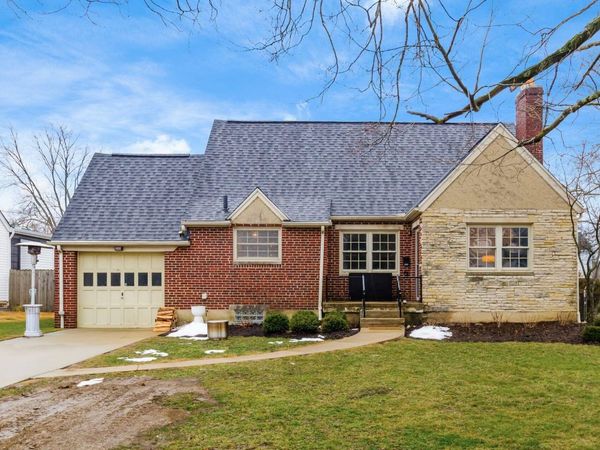 2089 Jervis Road, Upper Arlington, OH 43221