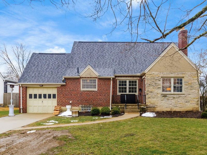 2089 Jervis Road, Upper Arlington, OH 43221 Photo 1