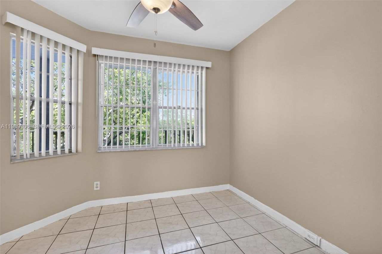 12500 SW 5th Ct , Unit 305M, Pembroke Pines, FL 33027 Photo