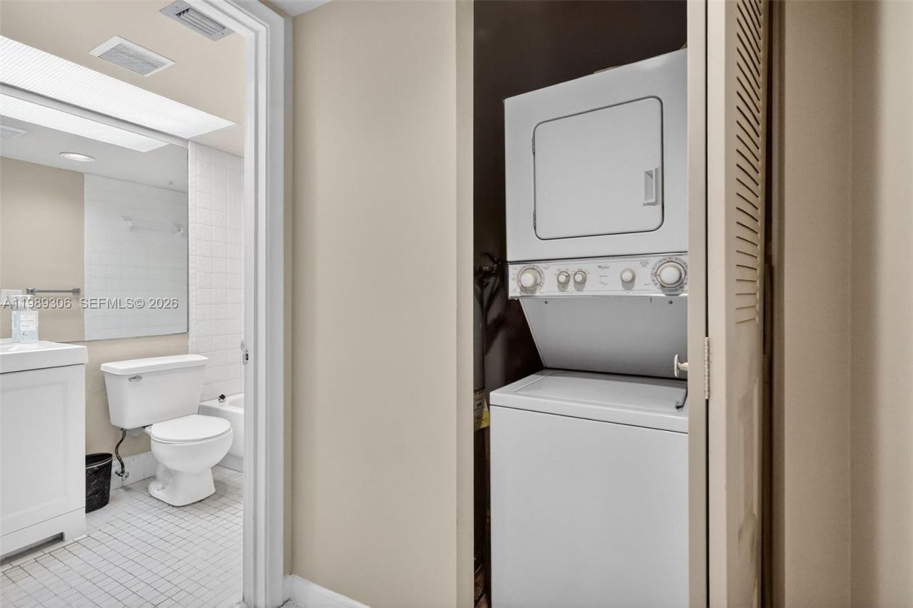 12500 SW 5th Ct , Unit 305M, Pembroke Pines, FL 33027 Photo