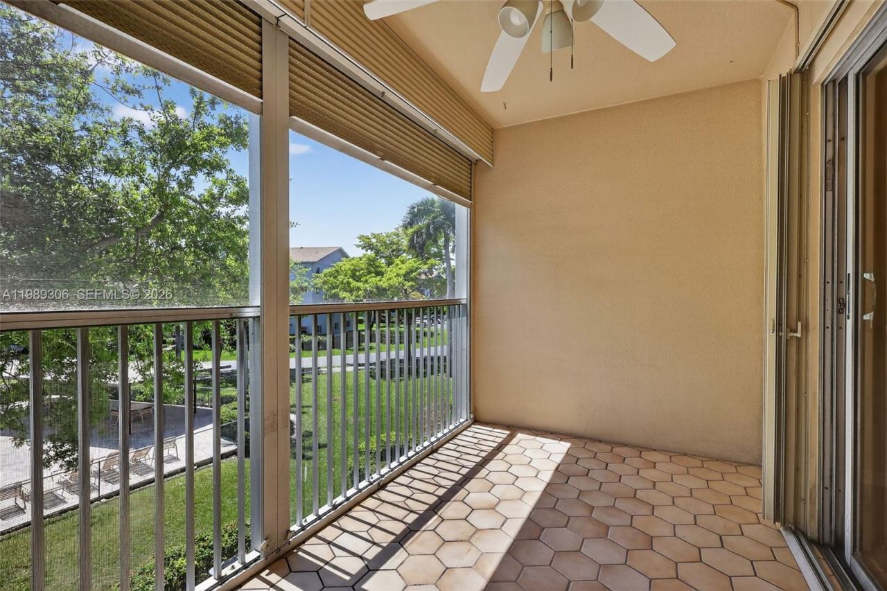 12500 SW 5th Ct , Unit 305M, Pembroke Pines, FL 33027 Photo