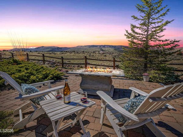 617 Rabbit Ridge Court, Reno, NV 89511