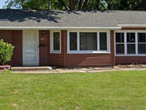 1414 Central Avenue, Bettendorf, IA 52722