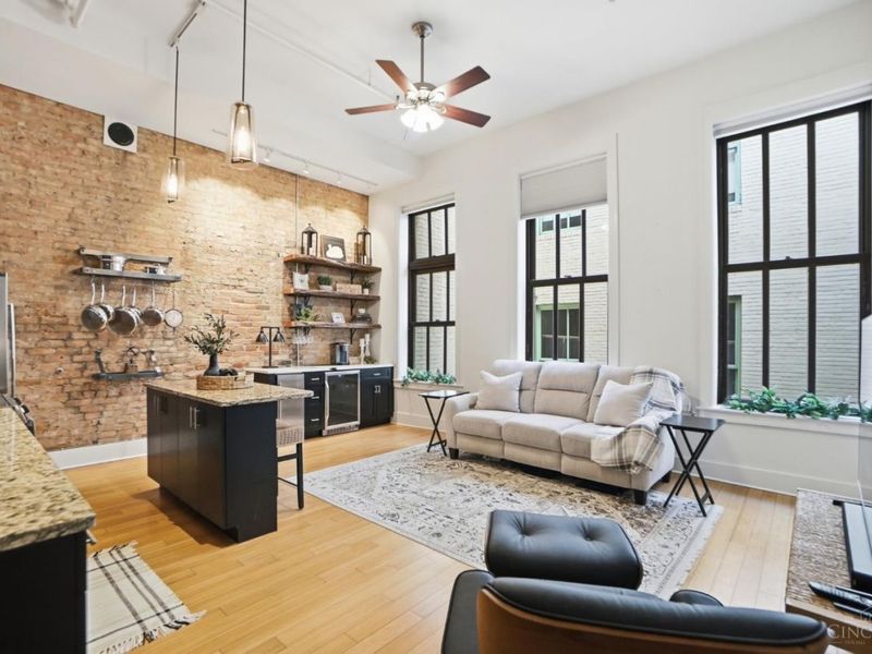 417 Vine Street, Unit 404, Cincinnati, OH 45202 Photo 7