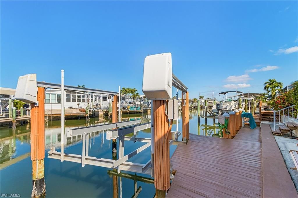 3023 Skipper Ln , Saint James City, FL 33956 Photo