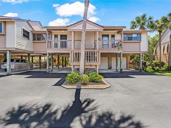 7597 Captains Harbor DR, Unit 1103, BOKEELIA, FL 33922