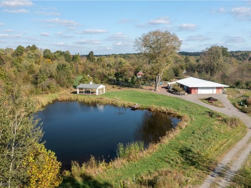 100 Cottage Grove Drive, Youngstown, OH 44505 Photo 1