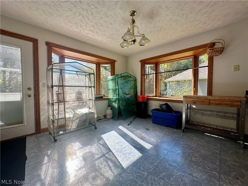 100 Cottage Grove Drive, Youngstown, OH 44505 Photo 35