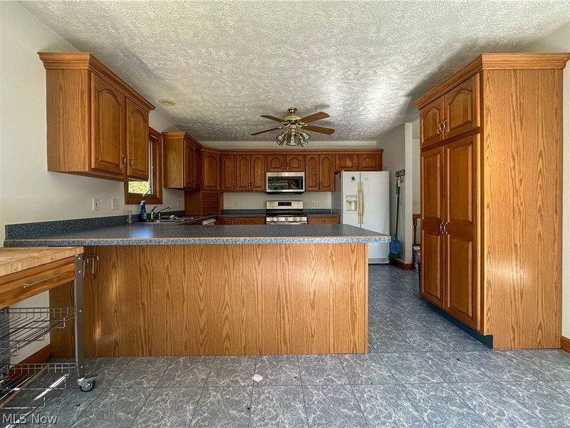 100 Cottage Grove Drive, Youngstown, OH 44505 Photo 37