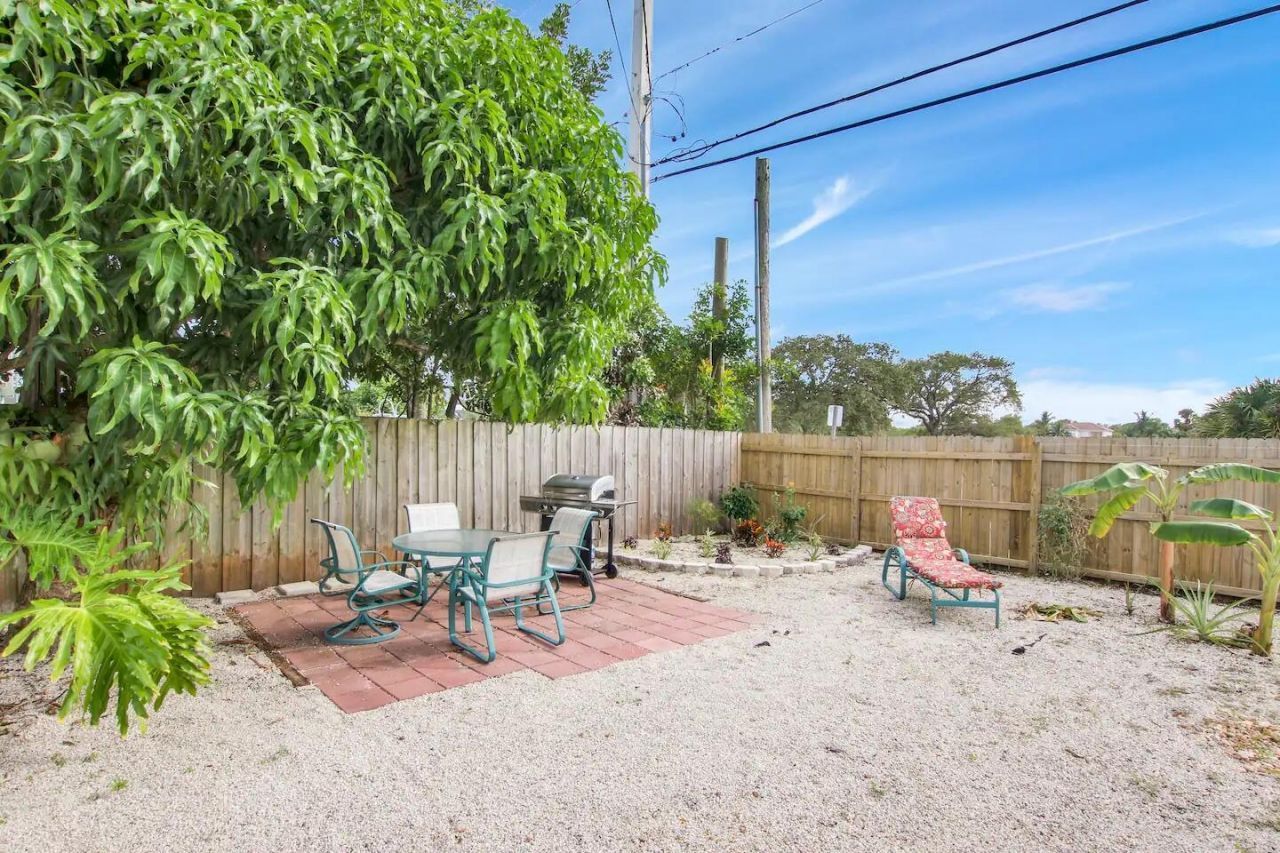 19185 SE Homewood Avenue, Jupiter, FL 33469 Photo