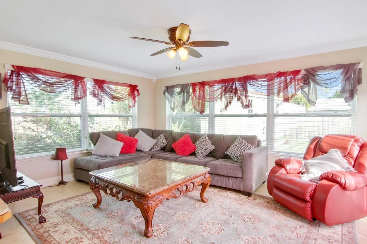 19185 SE Homewood Avenue, Jupiter, FL 33469 Photo