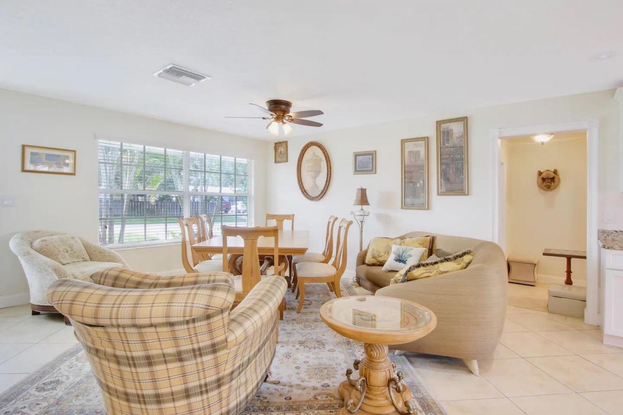 19185 SE Homewood Avenue, Jupiter, FL 33469 Photo