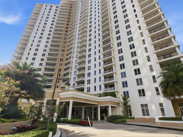 701 Brickell Key Boulevard, Unit 610, Miami, FL 33131