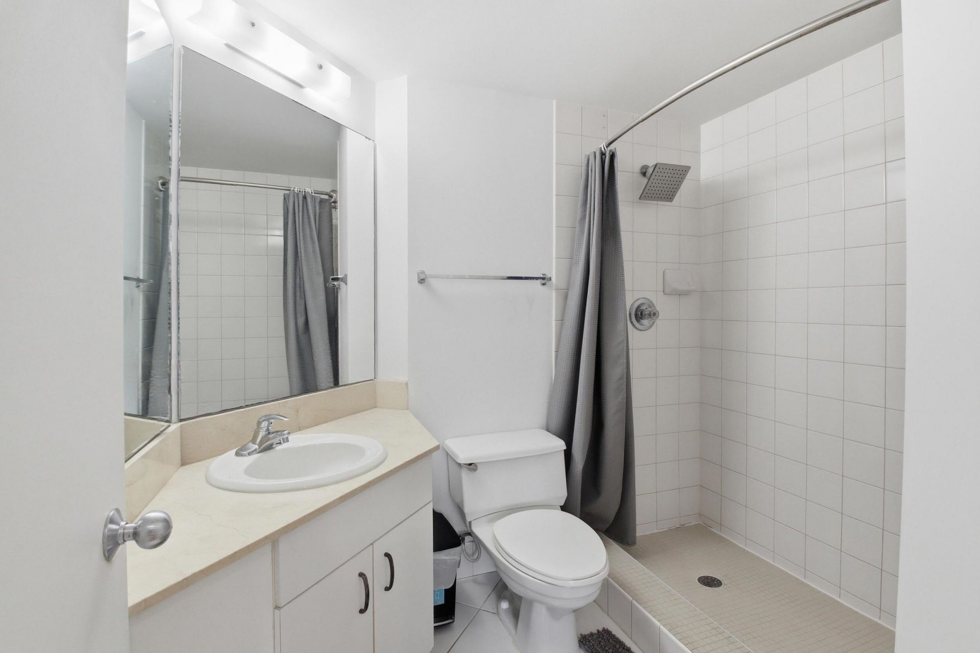 701 Brickell Key Boulevard, Unit 610, Miami, FL 33131 Photo