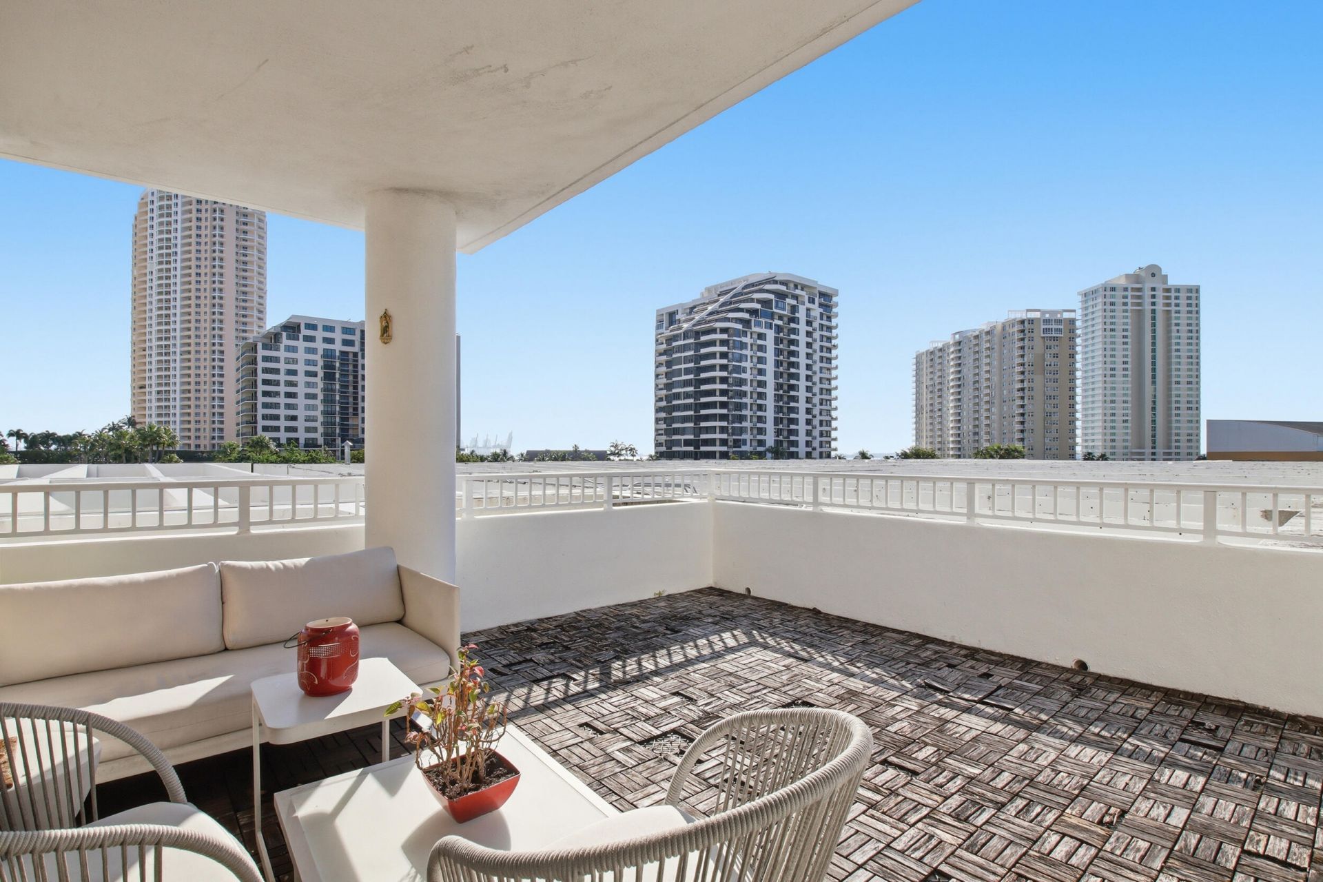 701 Brickell Key Boulevard, Unit 610, Miami, FL 33131 Photo
