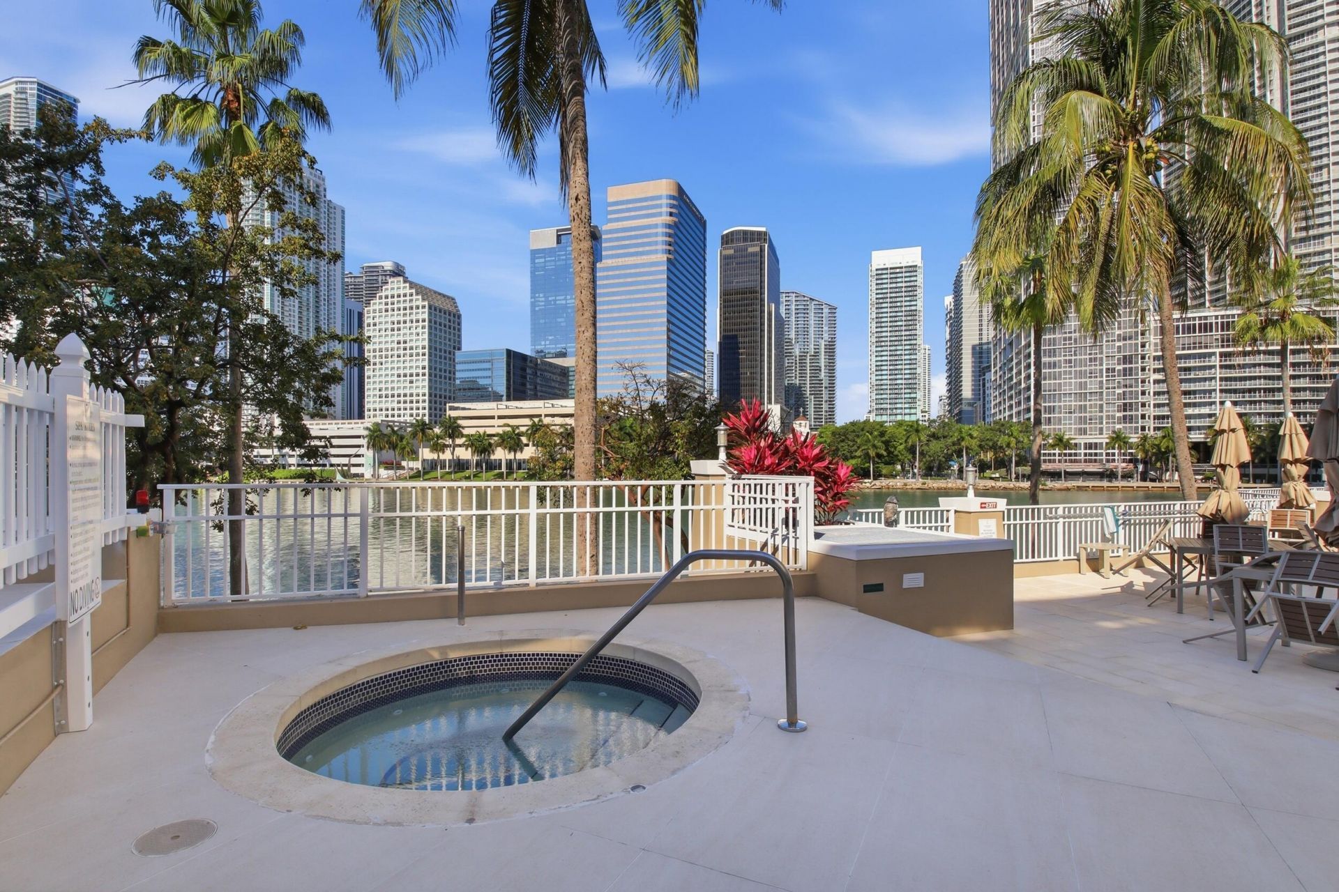701 Brickell Key Boulevard, Unit 610, Miami, FL 33131 Photo
