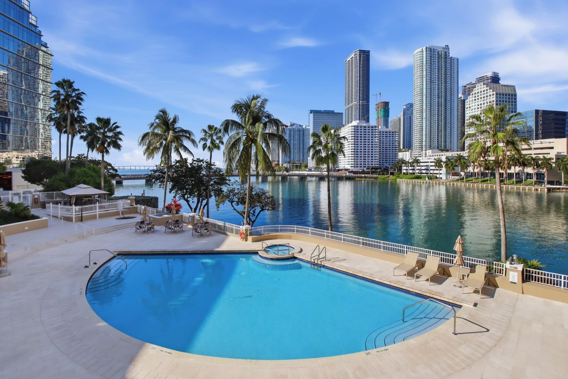 701 Brickell Key Boulevard, Unit 610, Miami, FL 33131 Photo