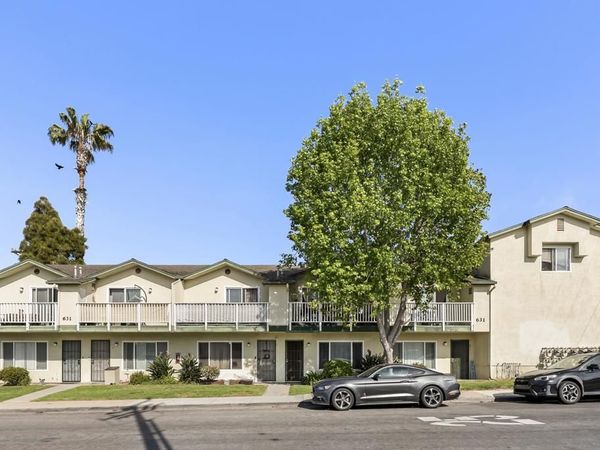 631 7th St, Unit 13, Imperial Beach, CA 91932