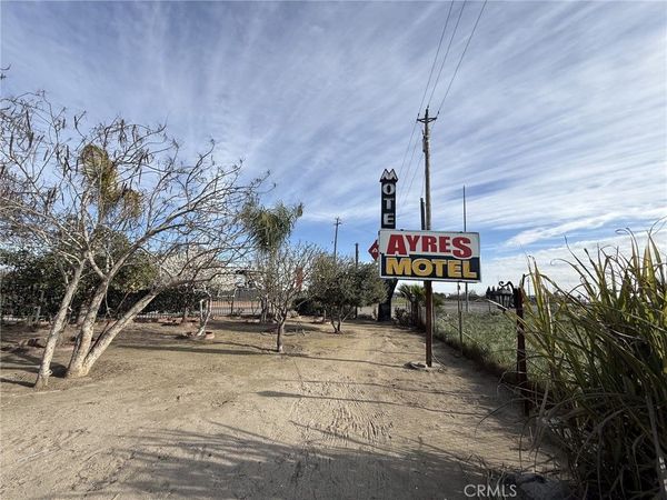 2710 S Orange, Fresno, CA 93725