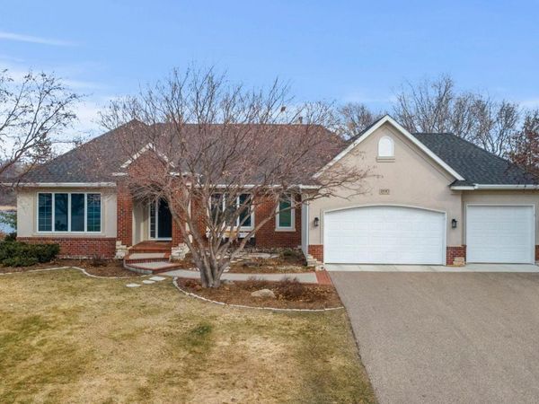 1890 Edgewater Place, Victoria, MN 55386