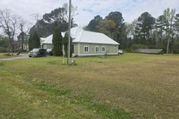 208 Ambassador Avenue photo 4