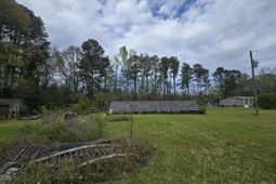 208 Ambassador Avenue photo 4