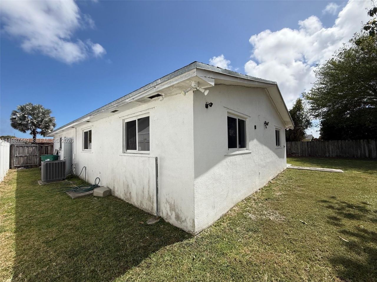 17424 SW 108th Ct , Miami, FL 33157 Photo