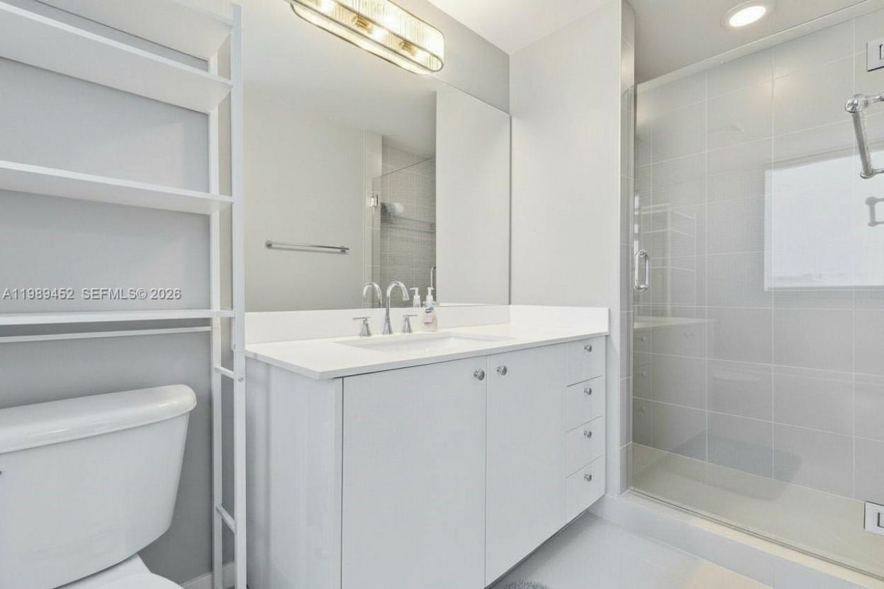 60 SW 13th St, Unit 3800, Miami, FL 33130 Photo