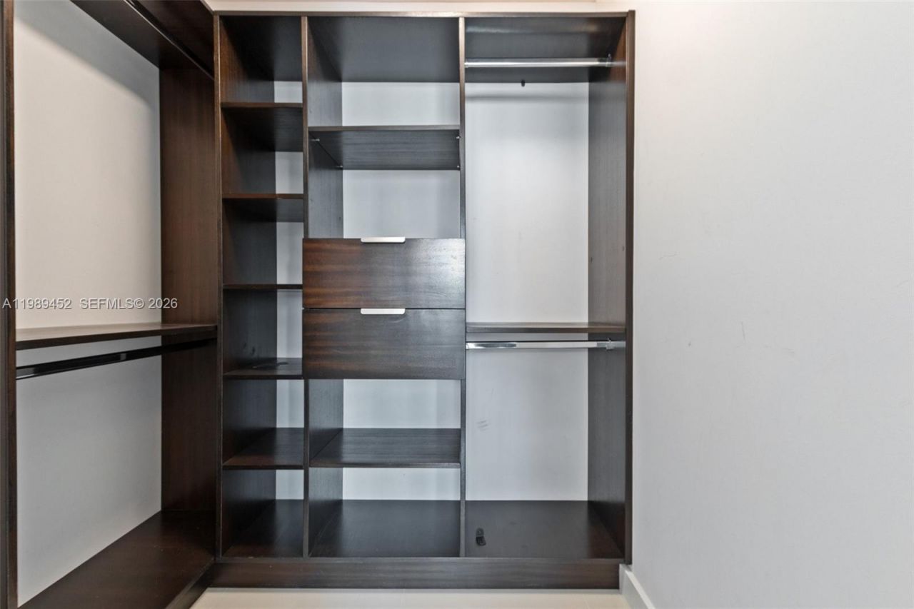 60 SW 13th St , Unit 3800, Miami, FL 33130 Photo