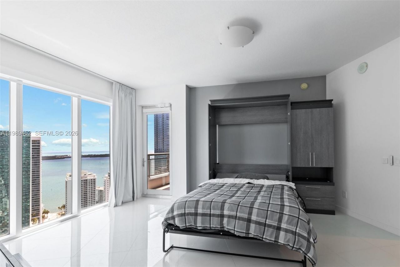 60 SW 13th St , Unit 3800, Miami, FL 33130 Photo